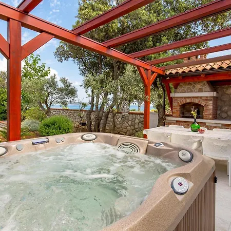 Σπίτι διακοπών Gorgeous In With Jacuzzi *