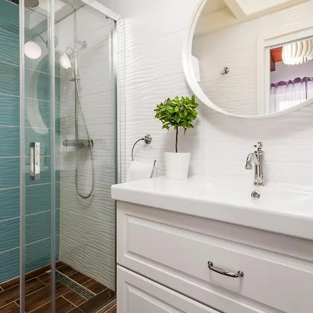 Gorgeous In With Jacuzzi Nerezine