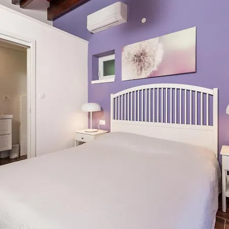 Luxurious In With Wifi Nyaraló