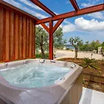 Beautiful In With Swimming Pool Dom wakacyjny *